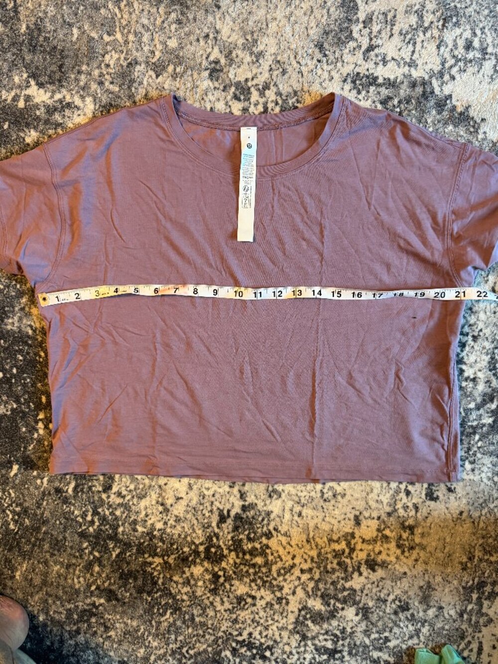 Lululemon Cates T-Shirt - Size 8 - Picture 6 of 8